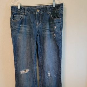 American Eagle Favorite boyfriend distressed jeans. Sz. 8 long.